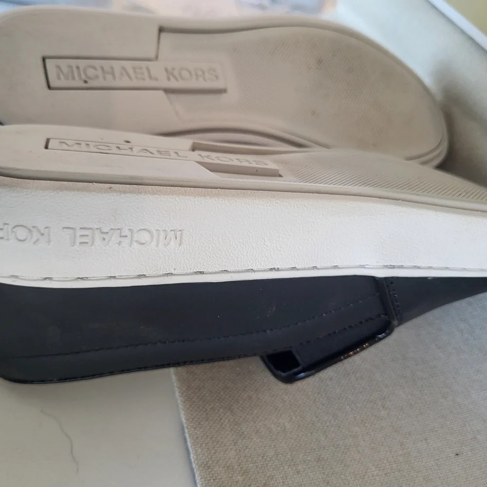 Michael Kors Keaton Black Leather Slip On Sneakers Size 7